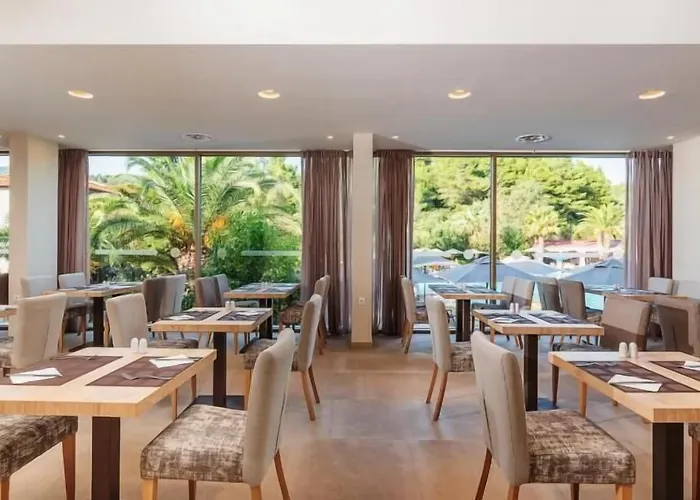 Ξενοδοχείο Poseidon Sea 4*