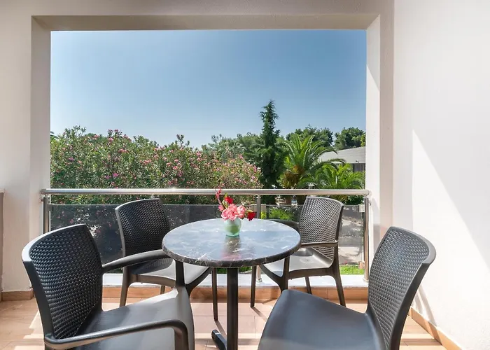 Poseidon Sea Otel Neos Marmaras