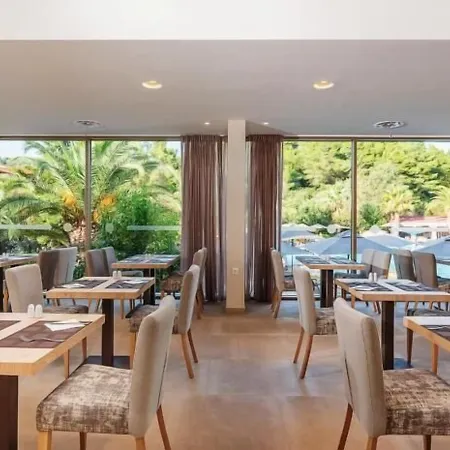 Hotel Poseidon Sea 4*